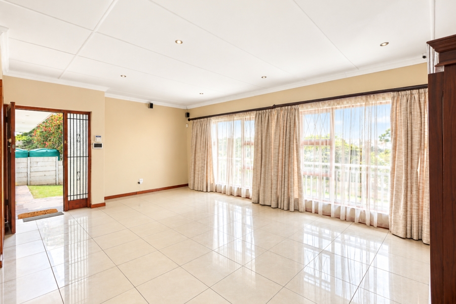 4 Bedroom Property for Sale in Nahoon Valley Park Eastern Cape